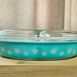 Turquoise Snowflake Divided Dish